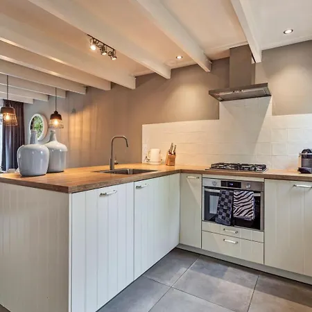Luxe Bos Bungalow Met Airco Holiday park Posterholt